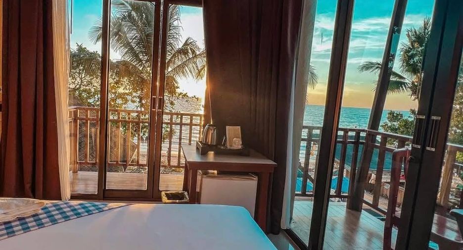 For sale 35 bedrooms hotel in Ko Chang, Trat