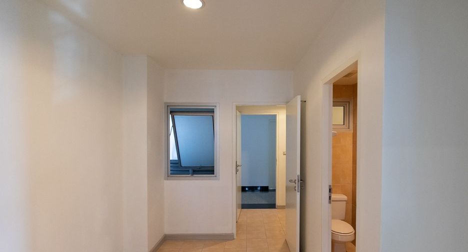 Wohnung zur Miete mit 2 Zimmer in Watthana, Bangkok