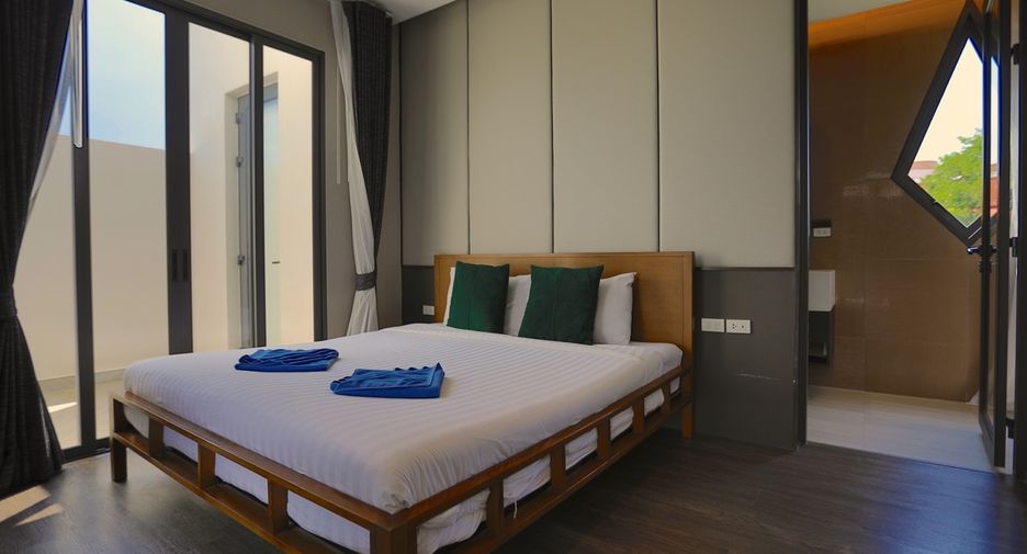 For sale 4 bedrooms house in South Pattaya, Pattaya
