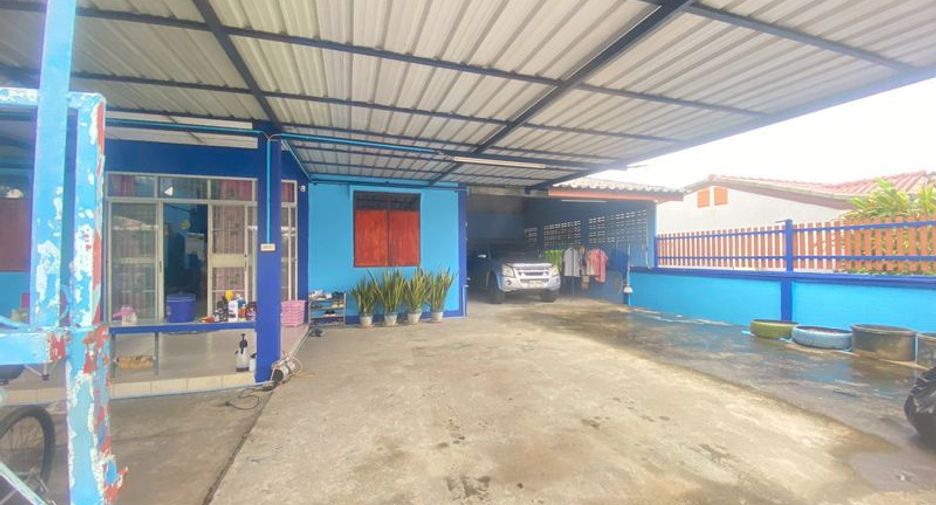 For sale 3 bedrooms house in Ban Bueng, Chonburi