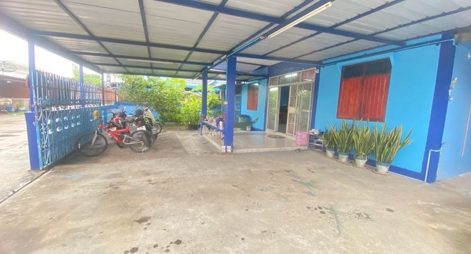 For sale 3 bedrooms house in Ban Bueng, Chonburi
