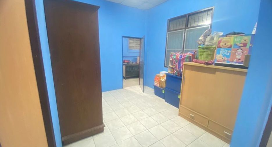 For sale 3 bedrooms house in Ban Bueng, Chonburi