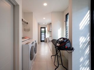 For rent そして for sale 4 Beds house in Saphan Sung, Bangkok