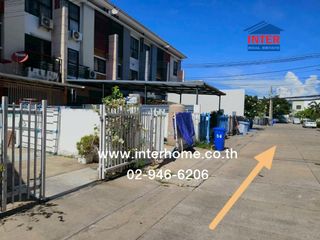 For sale 4 bed townhouse in Prawet, Bangkok