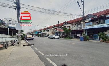 For sale 2 bedrooms townhouse in Thanyaburi, Pathum Thani