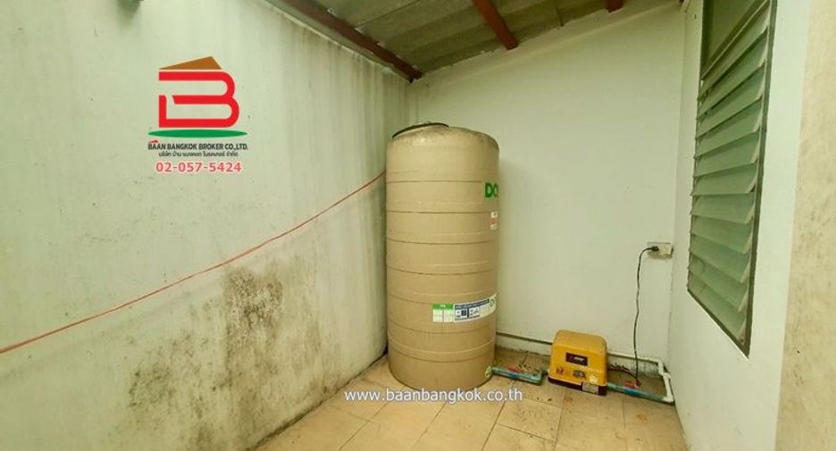 For sale 2 bedrooms townhouse in Thanyaburi, Pathum Thani