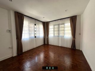 For rent そして for sale 4 Beds house in Wang Thonglang, Bangkok