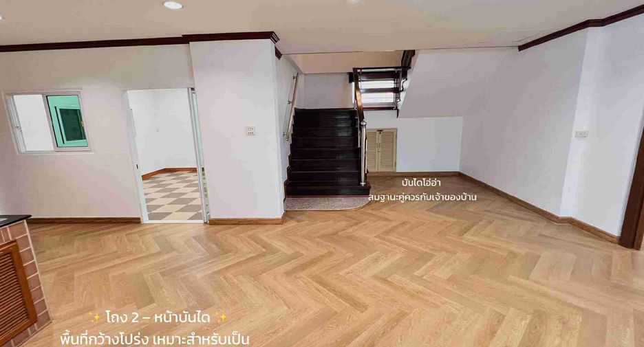 For sale 4 bedrooms house in Nong Khaem, Bangkok