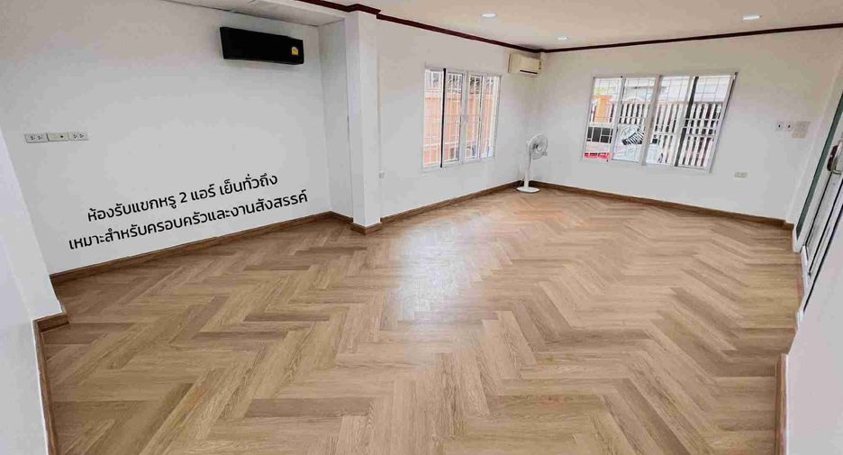 For sale 4 bedrooms house in Nong Khaem, Bangkok