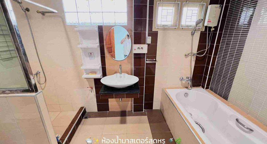 For sale 4 bedrooms house in Nong Khaem, Bangkok