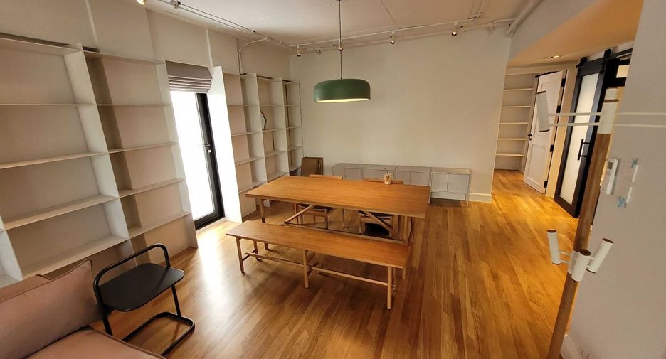 For sale 2 bedrooms condo in Watthana, Bangkok