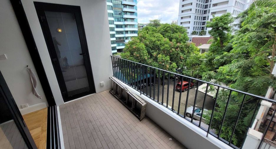 For sale 2 bedrooms condo in Watthana, Bangkok