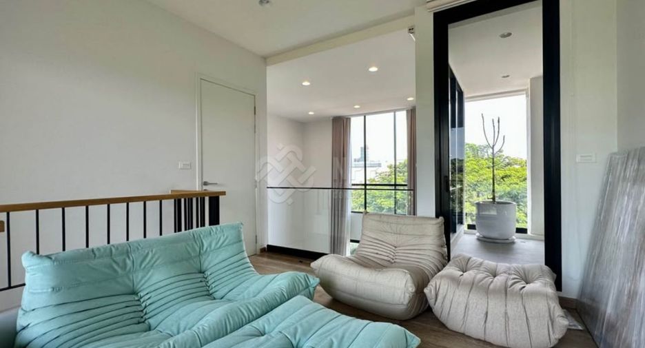 For sale 3 bedrooms house in Yan Nawa, Bangkok