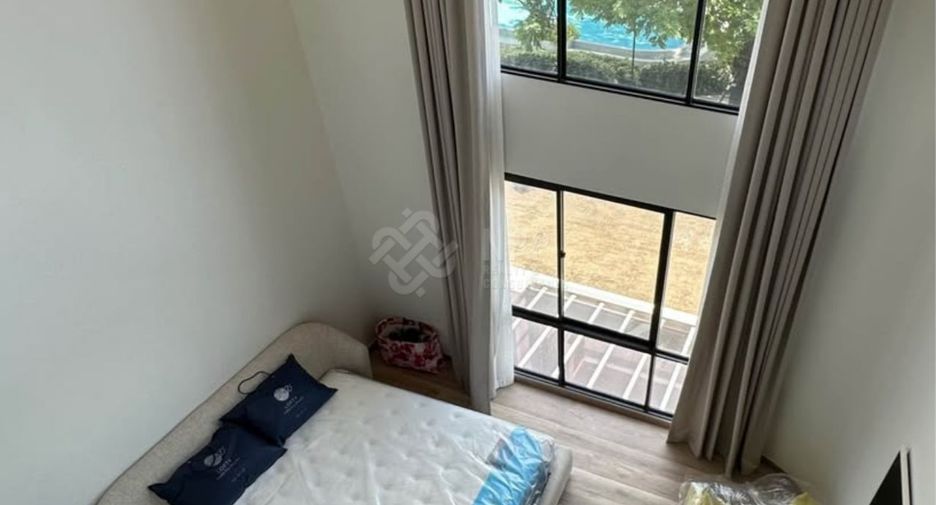 For sale 3 bedrooms house in Yan Nawa, Bangkok