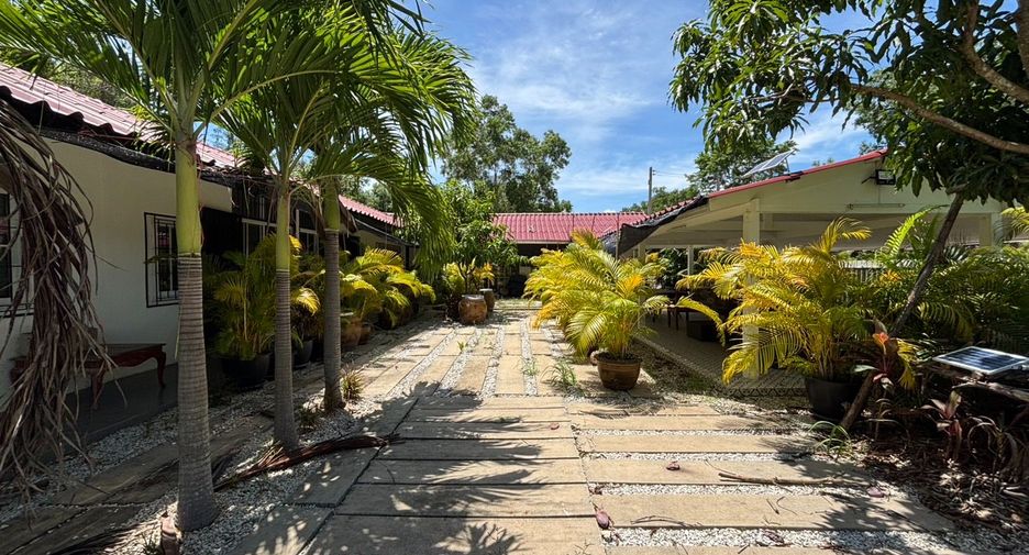 For sale 4 ベッドルーム house in Klaeng, Rayong