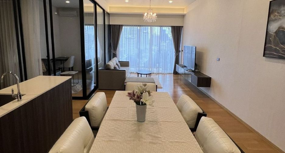 For rent 3 bedrooms condo in Watthana, Bangkok