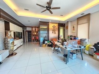 For sale 4 bed warehouse in Bueng Kum, Bangkok