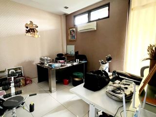 For sale 4 bed warehouse in Bueng Kum, Bangkok
