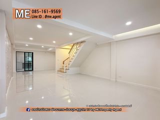 For sale 2 bedrooms townhouse in Phra Khanong, Bangkok