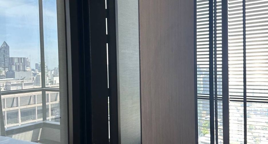 For sale 2 bed condo in Khlong Toei, Bangkok