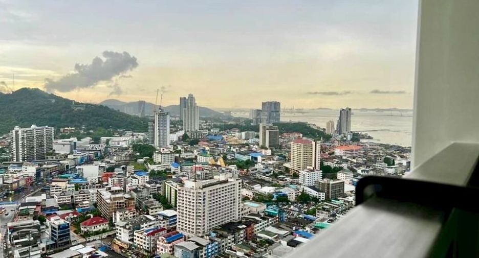 Wohnung zum Kauf mit 1 Zimmer in Si Racha, Chonburi