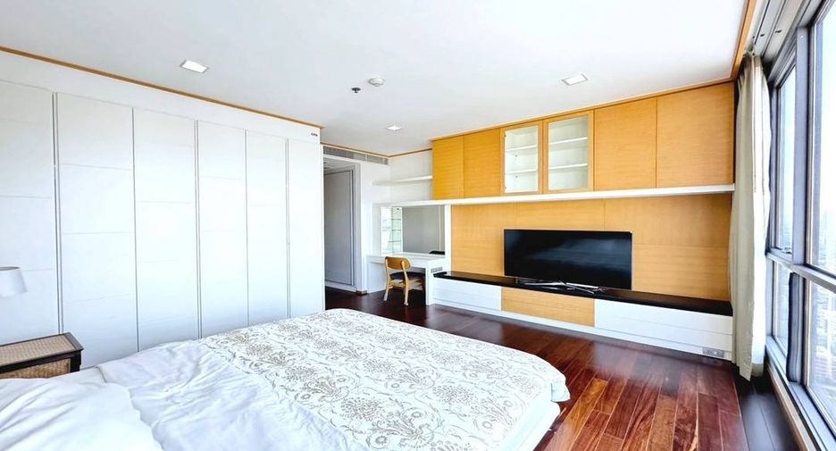 For rent and for sale 2 bedrooms condo in Khlong Toei, Bangkok