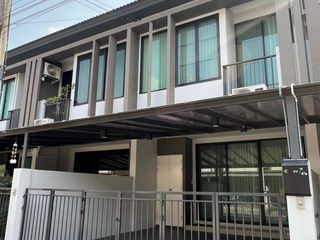 For sale 3 bed townhouse in Prawet, Bangkok