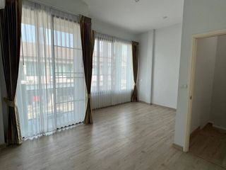 For sale 3 bed townhouse in Prawet, Bangkok