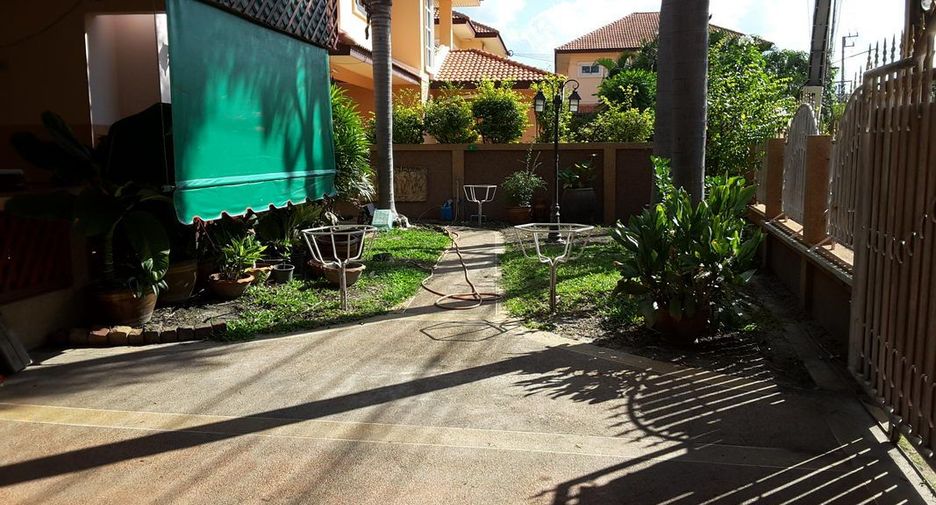 For sale 3 bed house in Mueang Udon Thani, Udon Thani