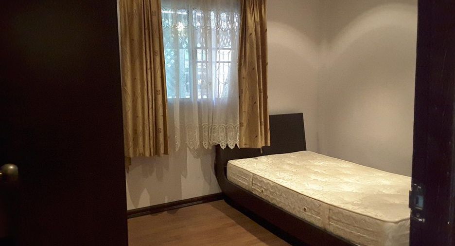 For sale 3 bed house in Mueang Udon Thani, Udon Thani