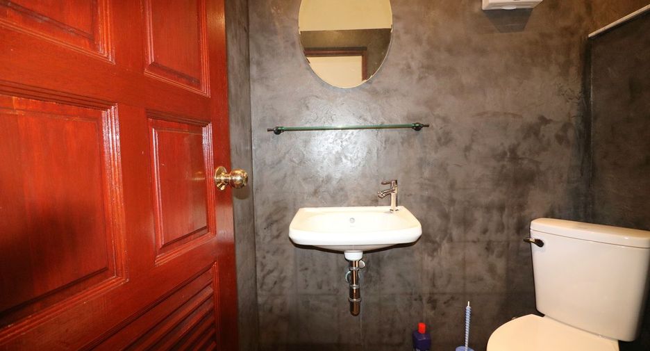 For sale 3 bed house in Mueang Udon Thani, Udon Thani