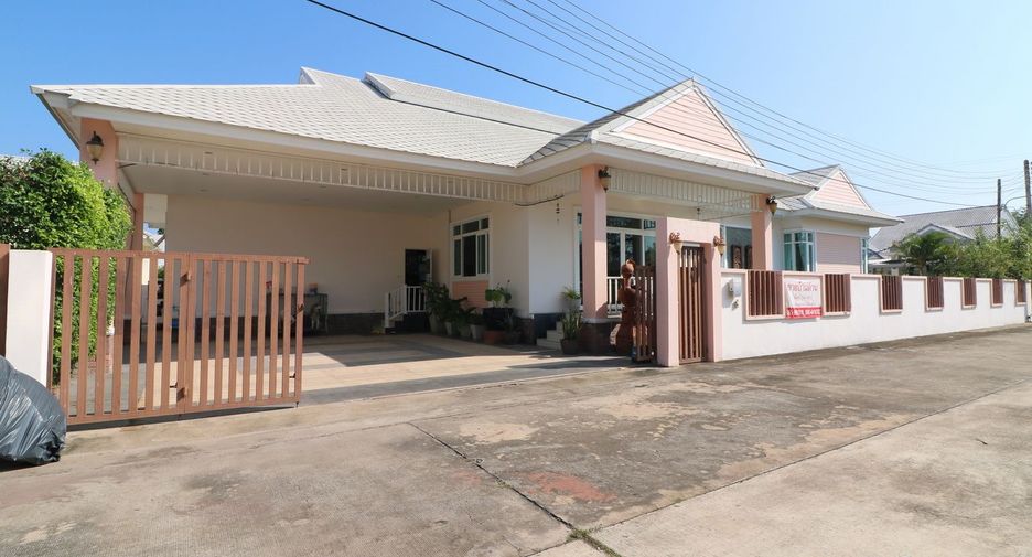 For sale 5 bed house in Mueang Udon Thani, Udon Thani