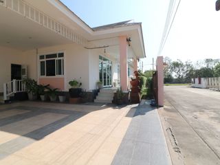 For sale 5 bed house in Mueang Udon Thani, Udon Thani
