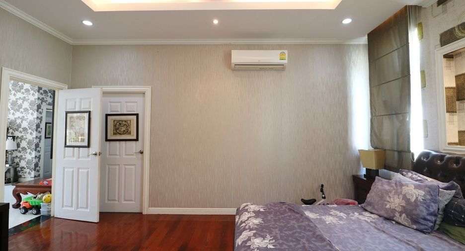 For sale 5 bed house in Mueang Udon Thani, Udon Thani