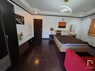 For rent 4 bed townhouse in Bang Lamung, Chonburi