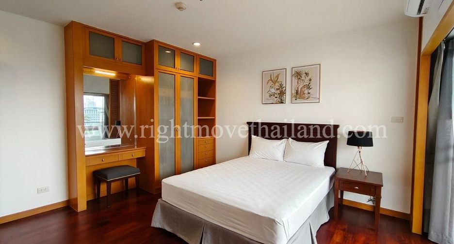 À louer 3 chambres appartement à Sathon, Bangkok