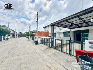 For sale 2 bed townhouse in Khlong Luang, Pathum Thani