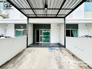 For sale 2 bed townhouse in Khlong Luang, Pathum Thani