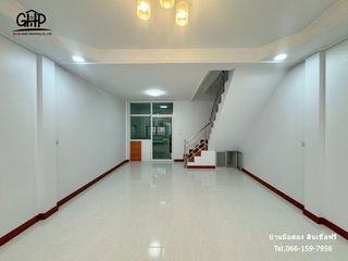 For sale 2 Beds townhouse in Mueang Nakhon Pathom, Nakhon Pathom
