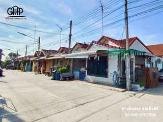 For sale 3 Beds townhouse in Mueang Suphanburi, Suphan Buri