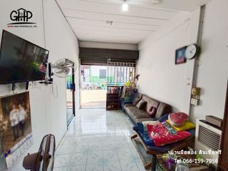 For sale 3 Beds townhouse in Mueang Suphanburi, Suphan Buri