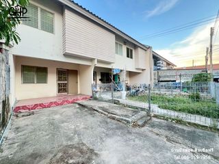 For sale 2 bed townhouse in Thanyaburi, Pathum Thani