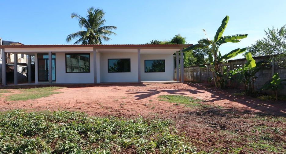For sale 4 bed house in Mueang Udon Thani, Udon Thani