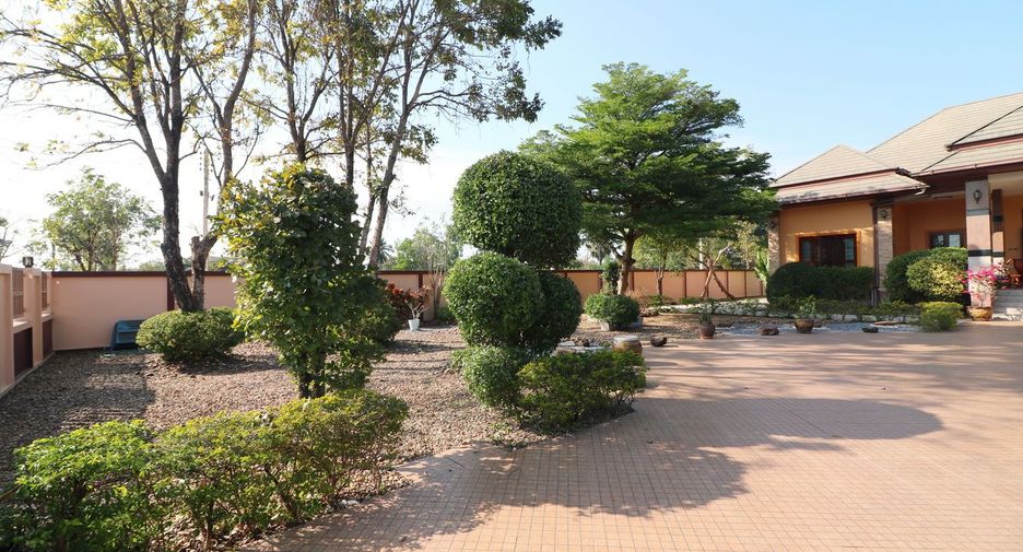 For sale 4 bed house in Mueang Udon Thani, Udon Thani