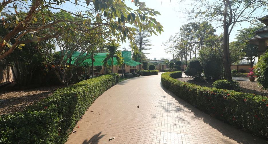 For sale 4 bed house in Mueang Udon Thani, Udon Thani