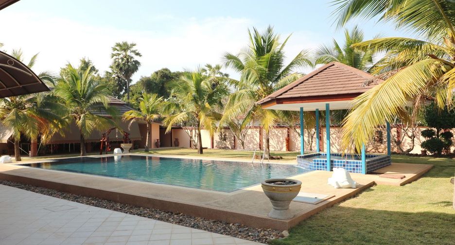 For sale 4 bed house in Mueang Udon Thani, Udon Thani