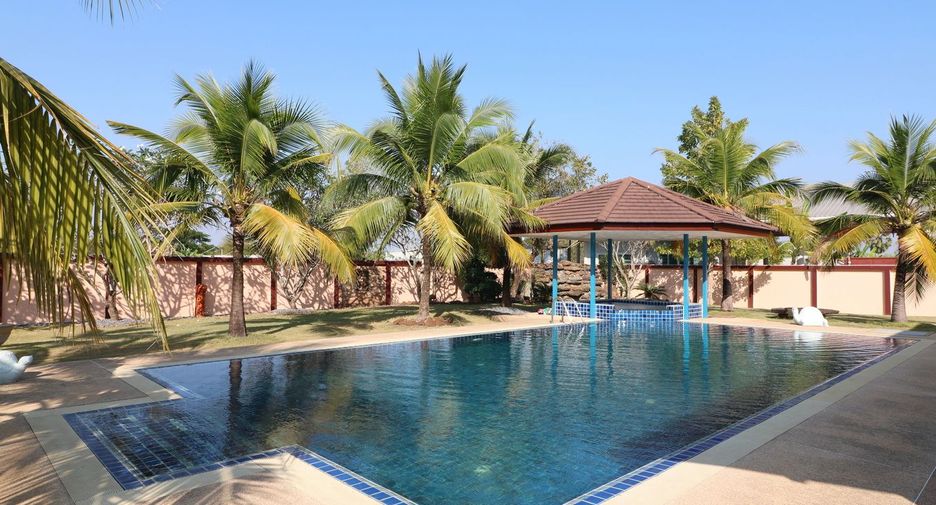 For sale 4 bed house in Mueang Udon Thani, Udon Thani