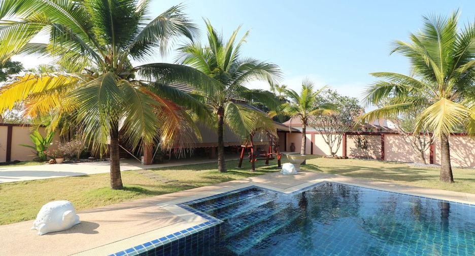 For sale 4 bed house in Mueang Udon Thani, Udon Thani