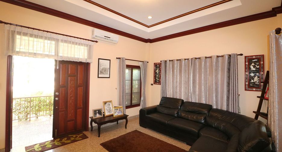 For sale 4 bed house in Mueang Udon Thani, Udon Thani