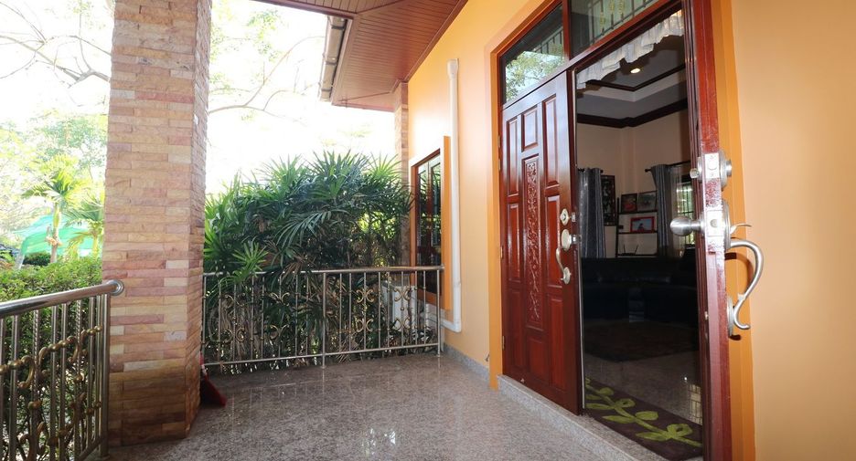 For sale 4 bed house in Mueang Udon Thani, Udon Thani
